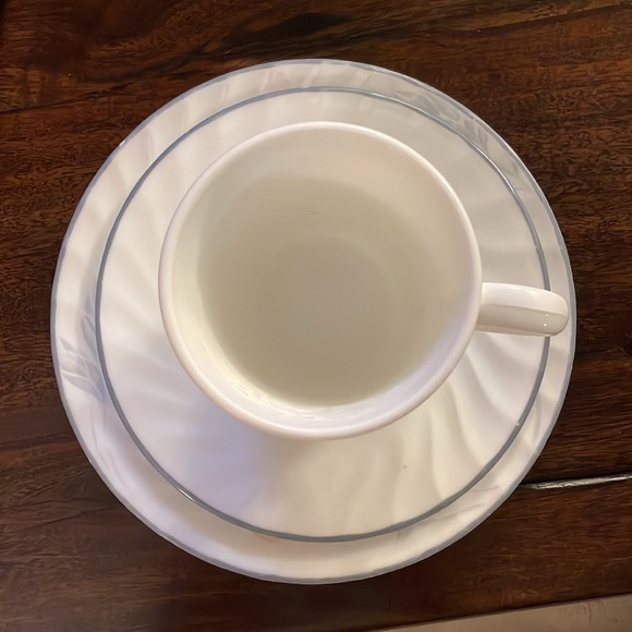 Pink Trio (Corelle)
by CORNING - Picture 2 of 7